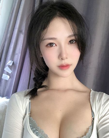 女校春色